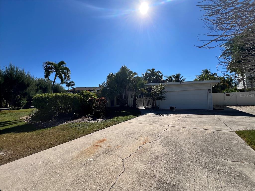 717 JACARANDA ROAD