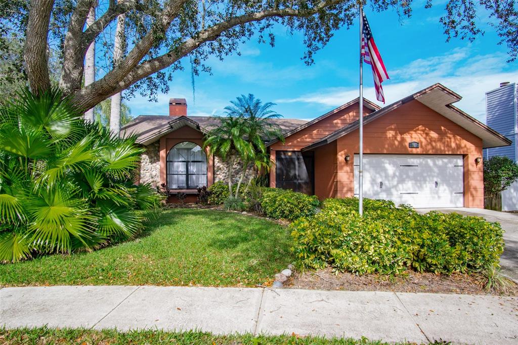 1917 SPANISH OAKS DRIVE N