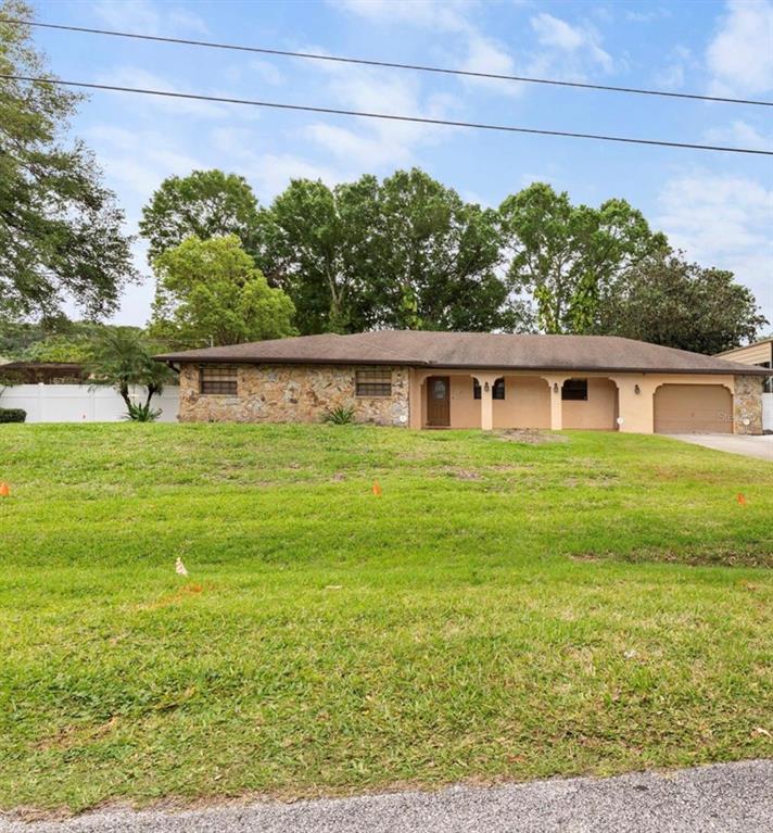 8210 WESTRIDGE DRIVE, TAMPA, FL — photo 2 of 30