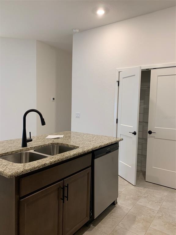 11611 GRACE ROAD, WEEKI WACHEE, FL — photo 4 of 17