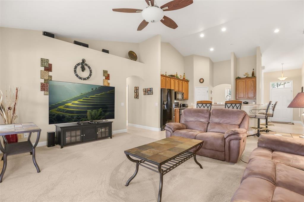 730 COUNTRY WALK COVE, EAGLE LAKE, FL — photo 2 of 21