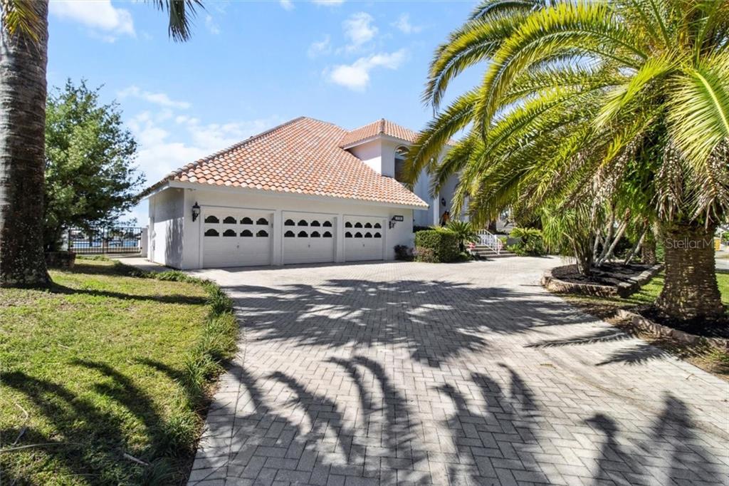1128 N Circle DRIVE, CRYSTAL RIVER, FL — photo 5 of 30