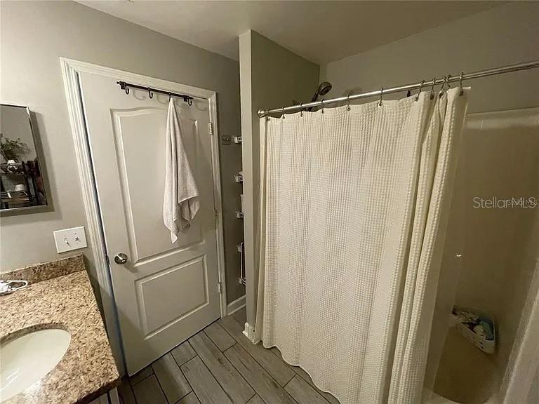 555 BEASLEY COURT, ORLANDO, FL — photo 5 of 6
