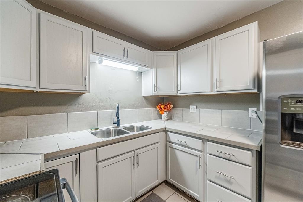 1026 CANAL DRIVE W, LAKELAND, FL — photo 5 of 21