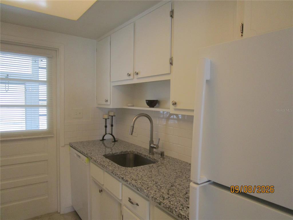 5945 21ST STREET N UNIT 5, ST PETERSBURG, FL — photo 4 of 10
