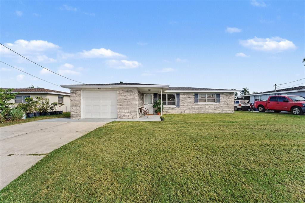 4019 BADEN DRIVE, HOLIDAY, FL — photo 4 of 37