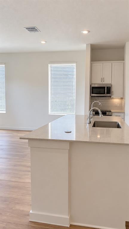 5521 GUAVA COURT, KISSIMMEE, FL — photo 5 of 18