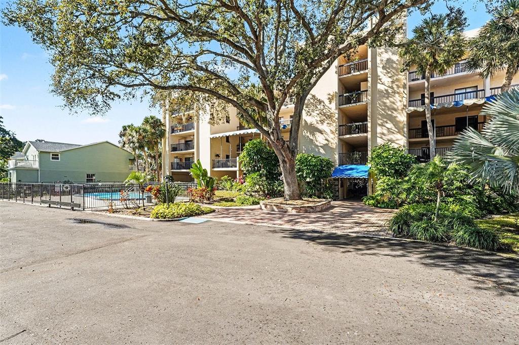 303 TARPON POINT