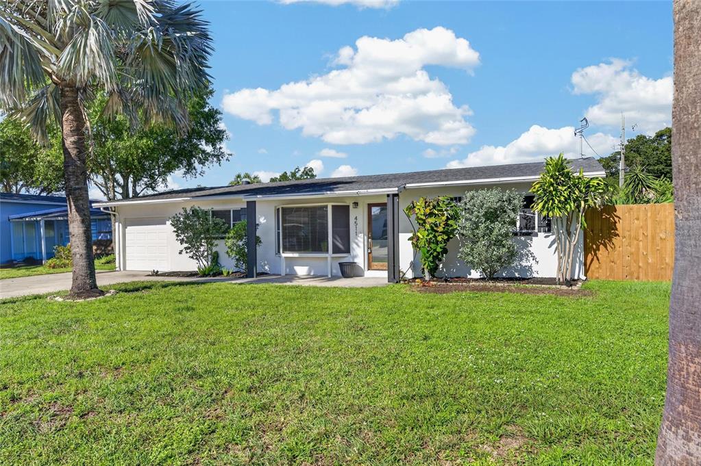 4511 S GAINES ROAD, TAMPA, FL — photo 2 of 30