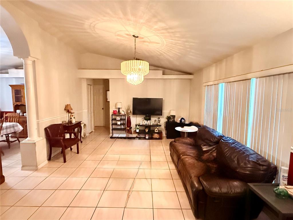 7302 AMHERST STREET, TAMPA, FL — photo 2 of 23