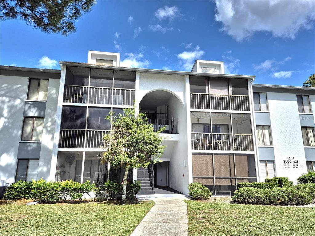 1344 PINE RIDGE CIRCLE E UNIT H3