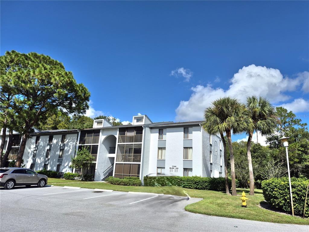 1344 PINE RIDGE CIRCLE E UNIT H3, TARPON SPRINGS, FL — photo 2 of 32