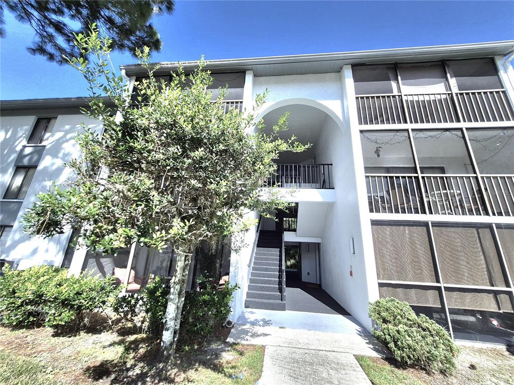 1344 PINE RIDGE CIRCLE E UNIT H3, TARPON SPRINGS, FL — photo 3 of 32