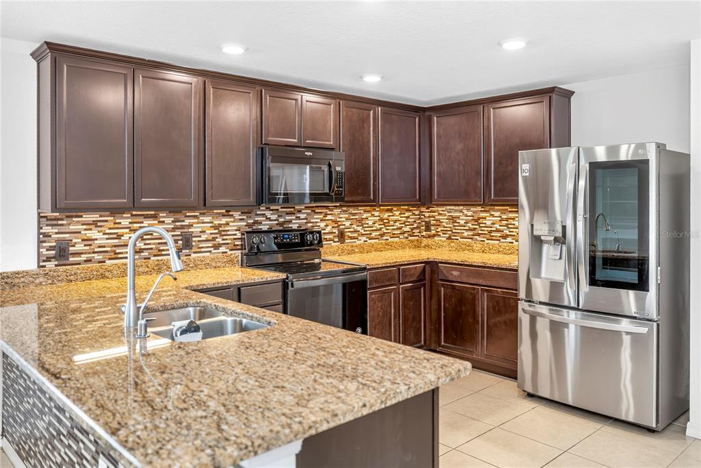 1528 E FALMOUTH AVENUE, DELTONA, FL — photo 4 of 30