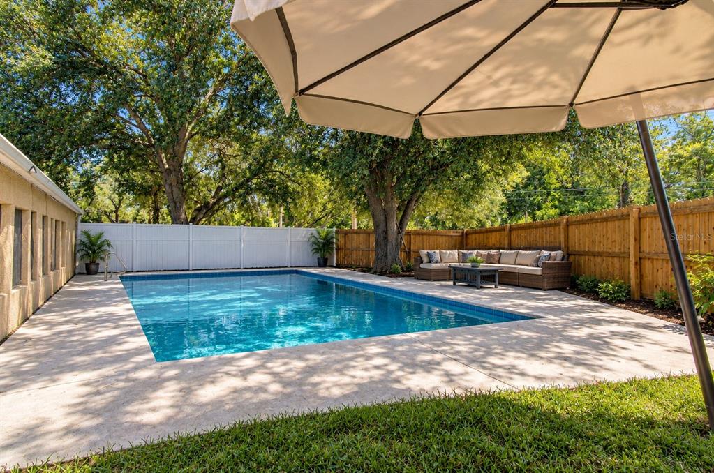 12408 N BOULEVARD, TAMPA, FL — photo 2 of 30