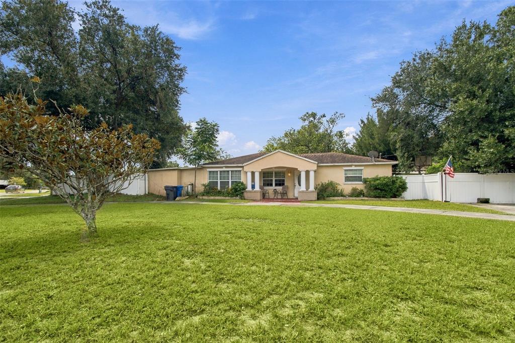 12408 N BOULEVARD, TAMPA, FL — photo 3 of 30