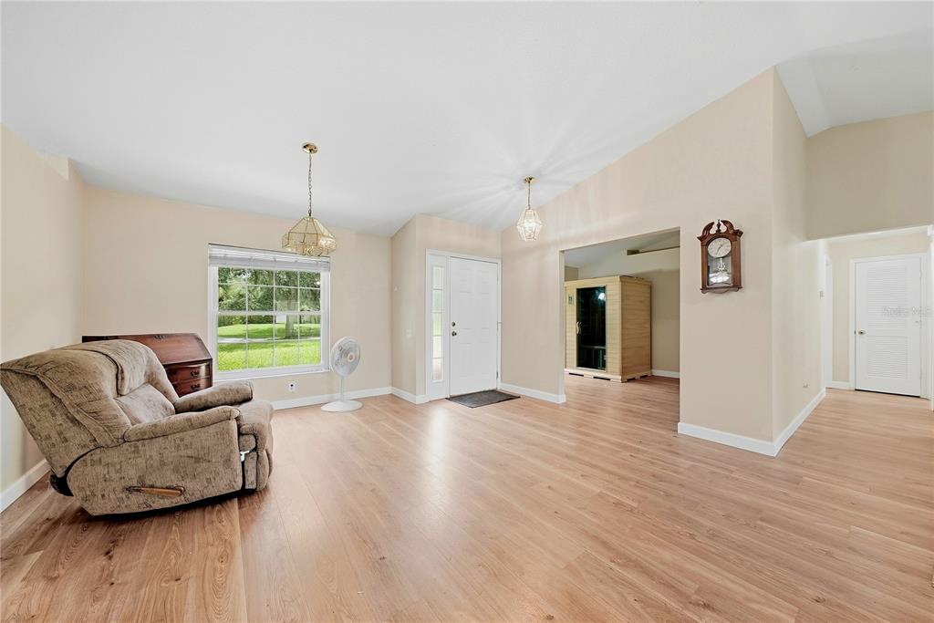 9413 BARRINGTON OAKS DRIVE, DOVER, FL — photo 5 of 30