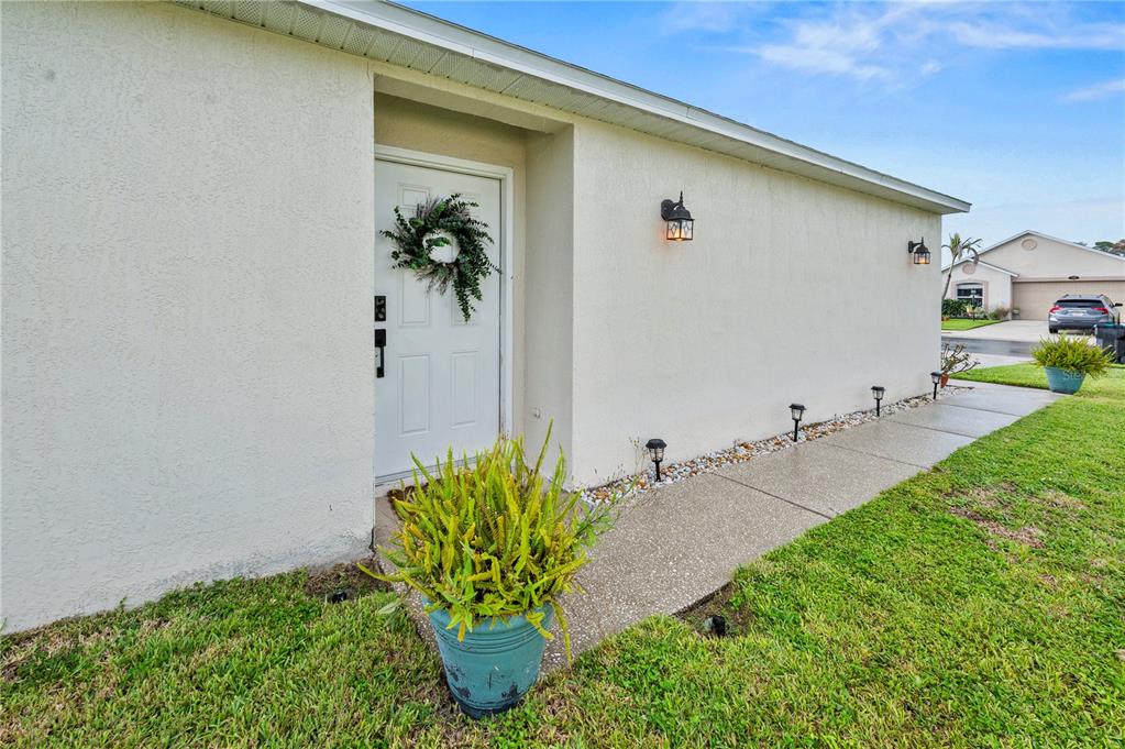 2054 MAJESTIC PINE COURT NE, PALM BAY, FL — photo 2 of 30