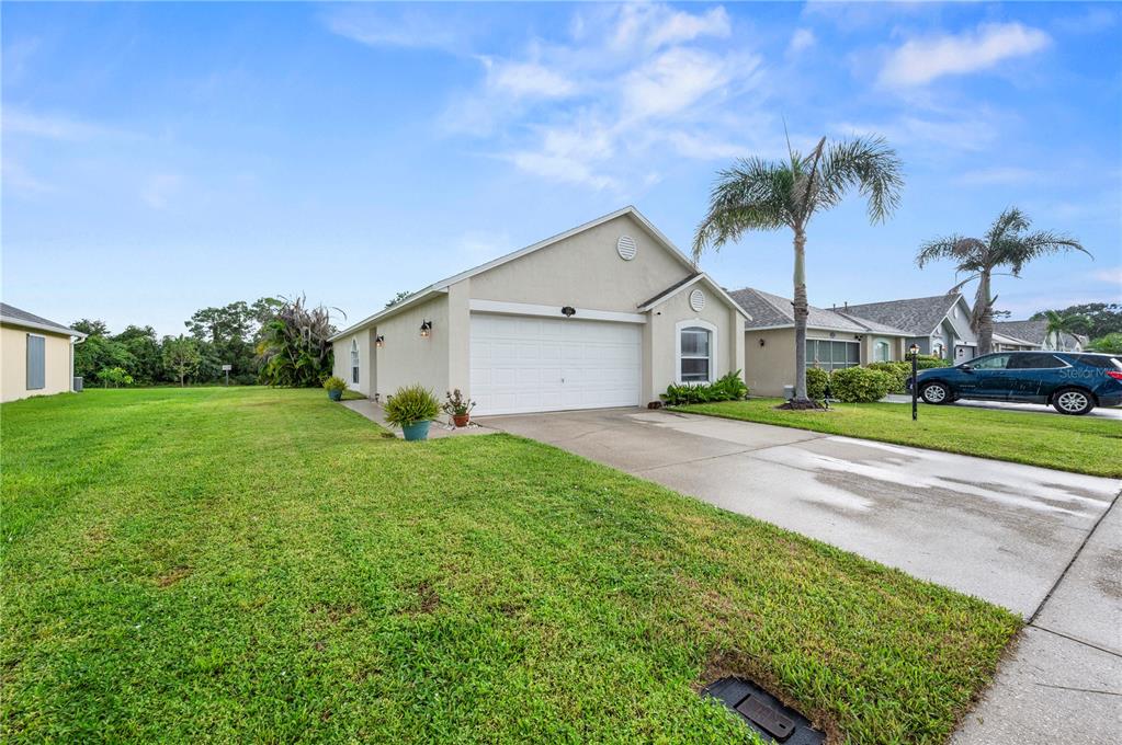 2054 MAJESTIC PINE COURT NE, PALM BAY, FL — photo 3 of 30