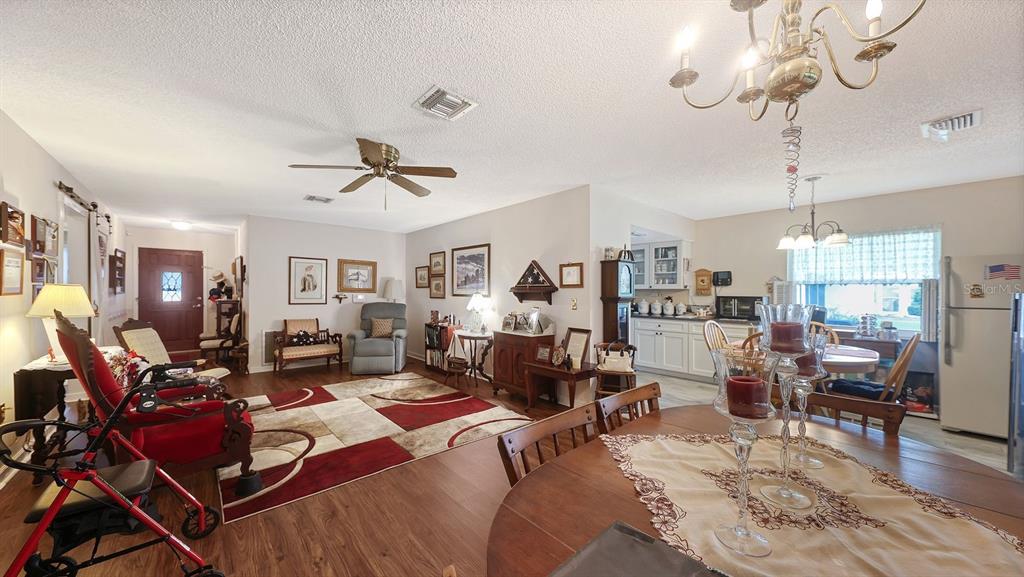 3802 CHINABERRY ROAD, BRADENTON, FL — photo 3 of 30