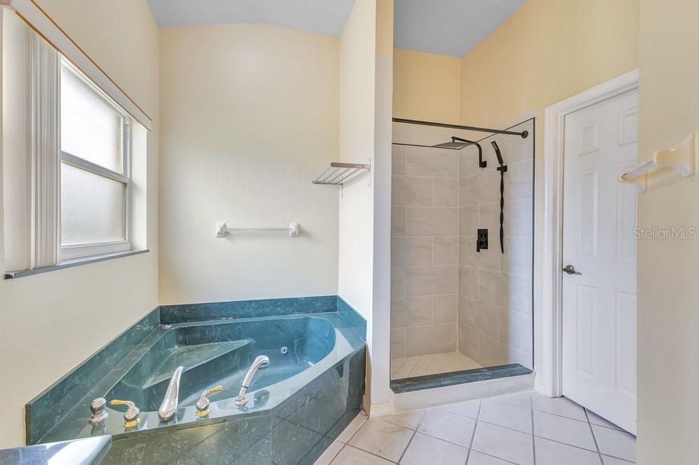407 THUNDER GULCH COURT, ORLANDO, FL — photo 5 of 38