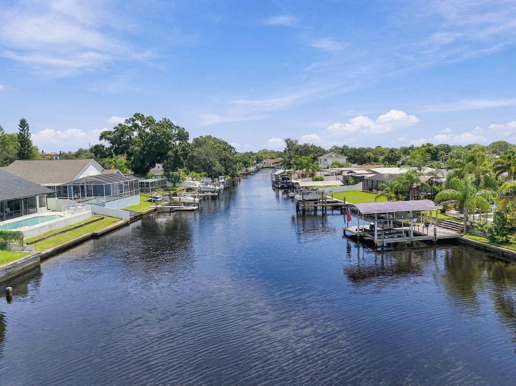 10744 DRUMMOND ROAD, TAMPA, FL — photo 4 of 30