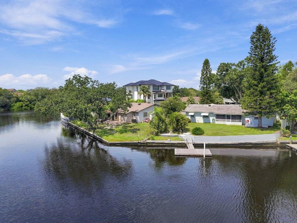 10744 DRUMMOND ROAD, TAMPA, FL — photo 5 of 30
