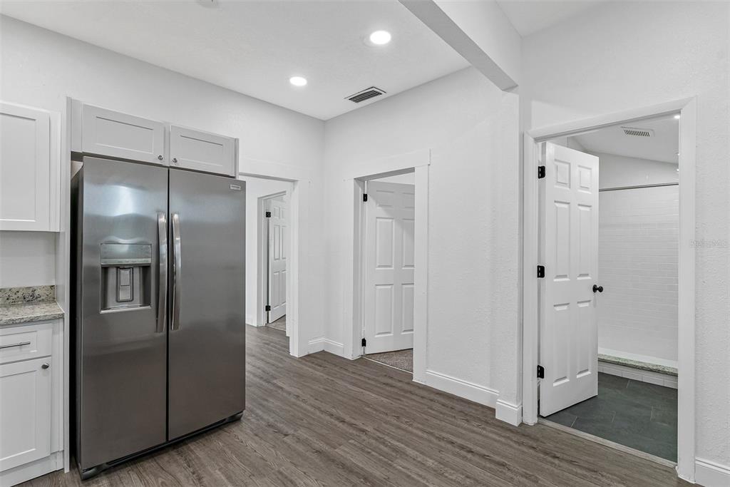 3701 TEMPLE STREET UNIT 1, TAMPA, FL — photo 4 of 30