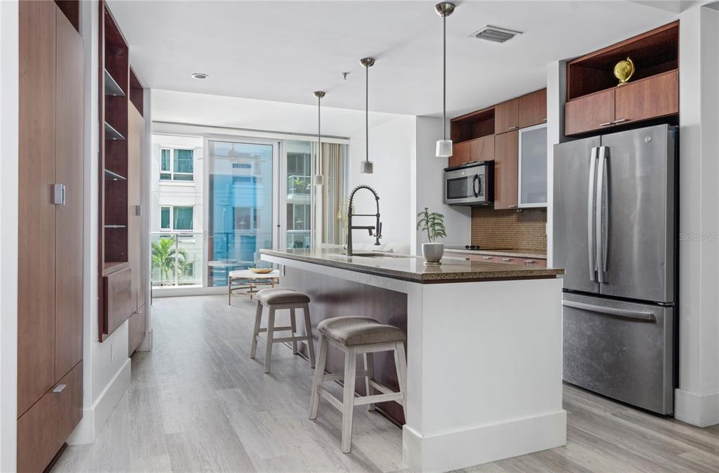 912 CHANNELSIDE DRIVE UNIT 2414, TAMPA, FL — photo 3 of 39
