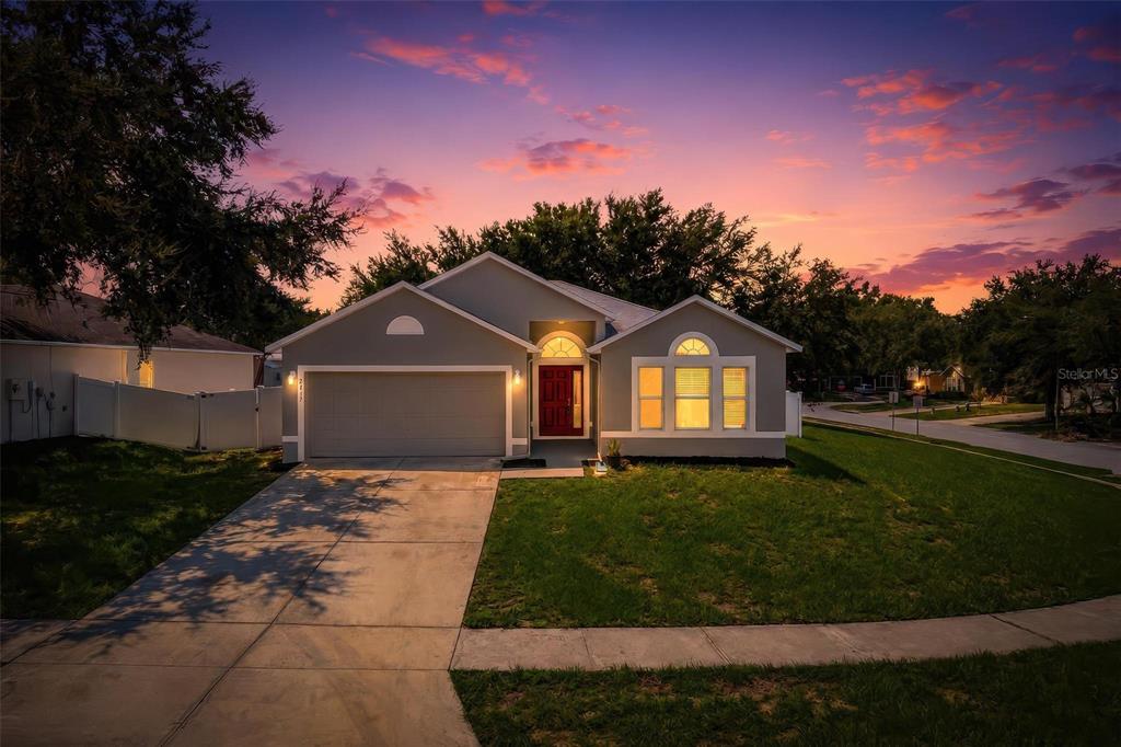 2417 SANDRIDGE CIRCLE