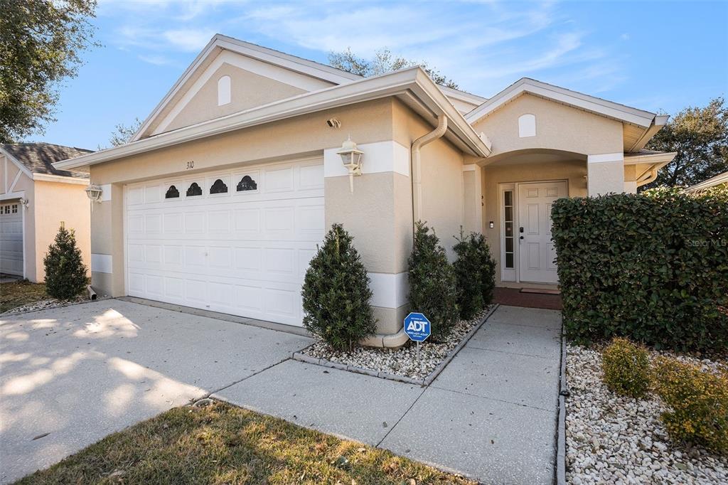 310 SUMMER SAILS DRIVE