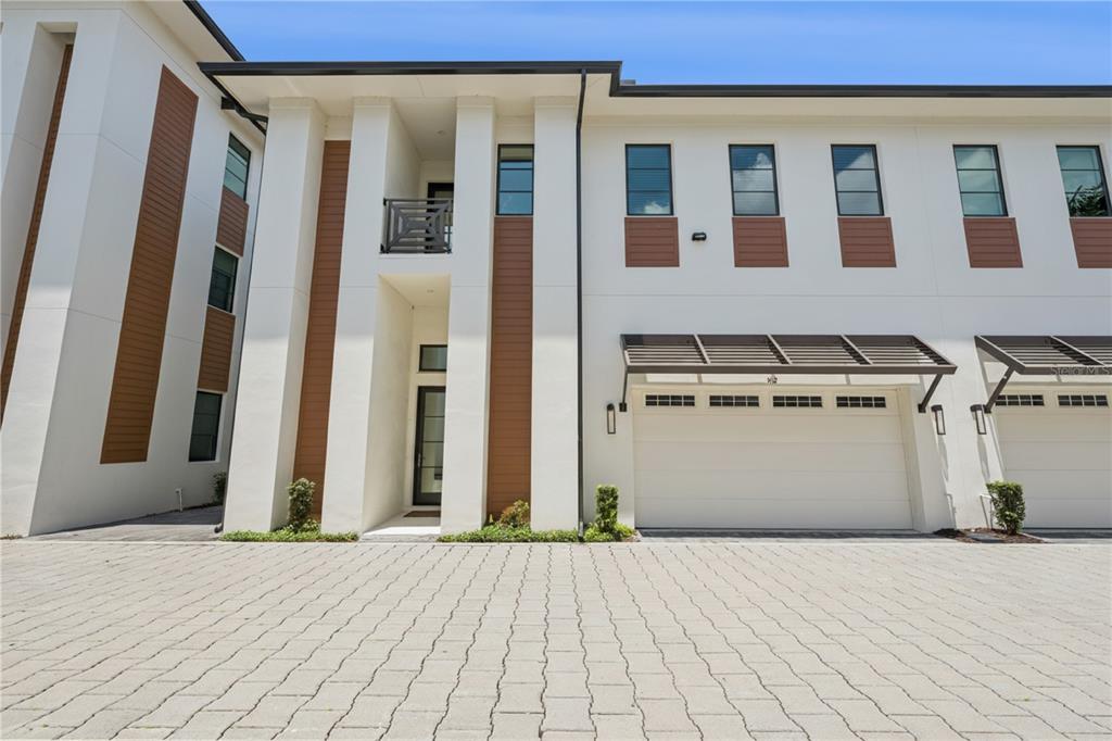 512 W SWOOPE AVENUE