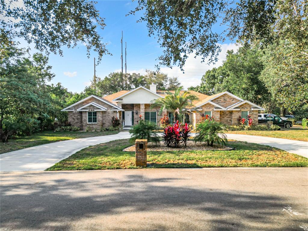 8707 FERNWICKE COURT