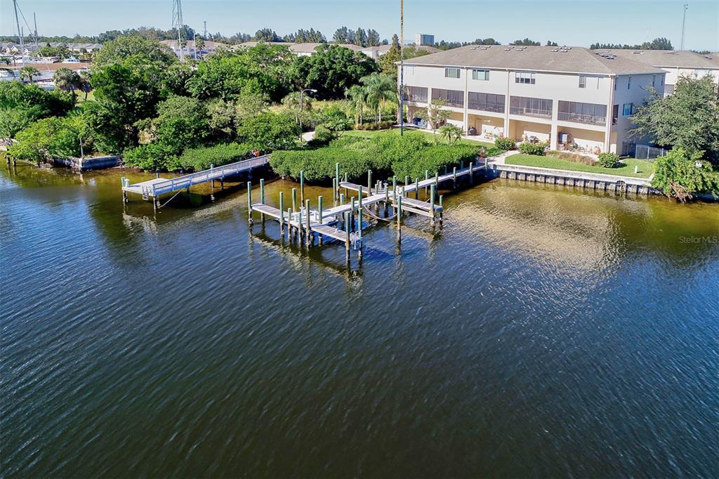1146 VENETIAN HARBOR DRIVE NE, ST PETERSBURG, FL — photo 3 of 30
