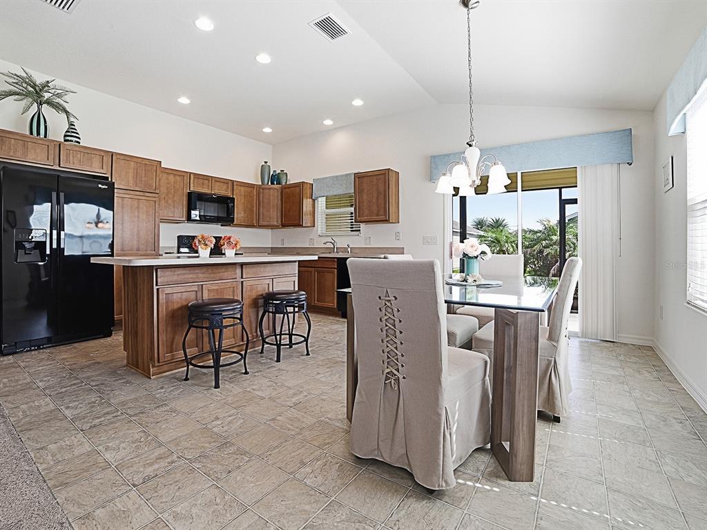 811 CLIFFORD COURT, THE VILLAGES, FL — photo 5 of 21