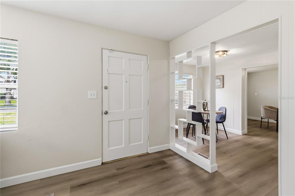 7040 LAKE DRIVE, ORLANDO, FL — photo 5 of 44