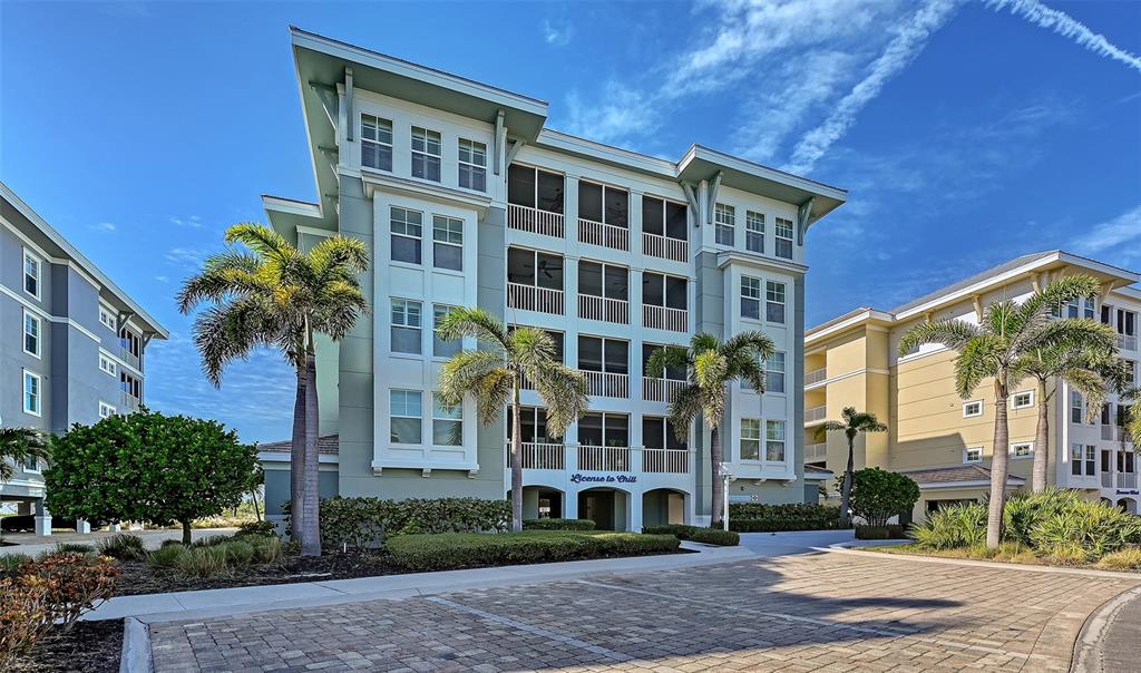 388 ARUBA CIRCLE UNIT 201, BRADENTON, FL — photo 4 of 30
