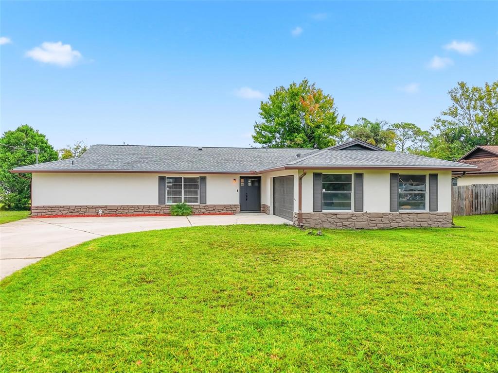 7 BEECHWOOD LANE