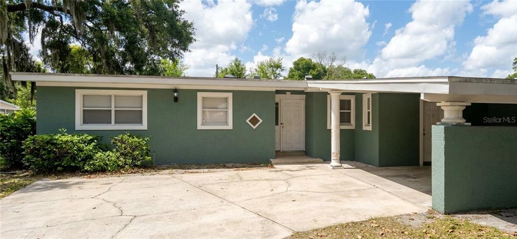 6102 OAKCREST CIRCLE