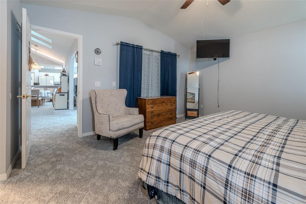 6492 SW 84TH STREET, OCALA, FL — photo 4 of 30