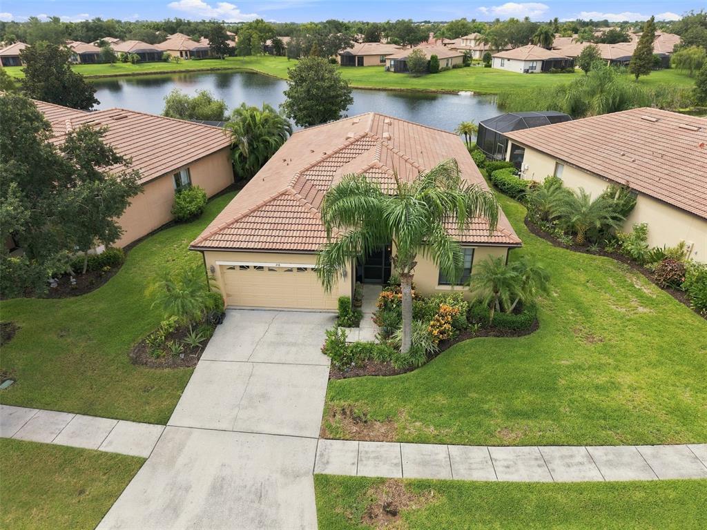216 SILVER FALLS DRIVE, APOLLO BEACH, FL — photo 2 of 30