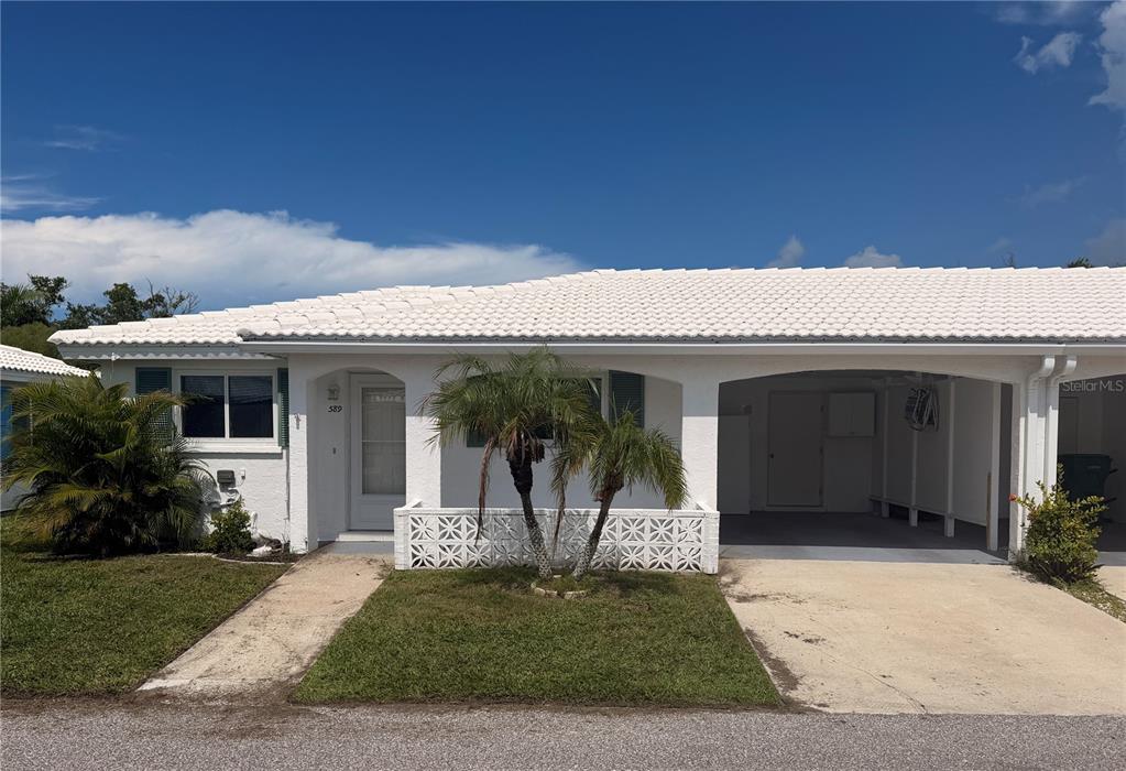589 SPANISH DRIVE N
