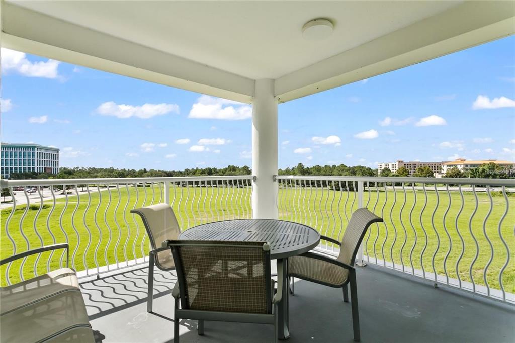 225 CELEBRATION PLACE UNIT 427, KISSIMMEE, FL — photo 2 of 30