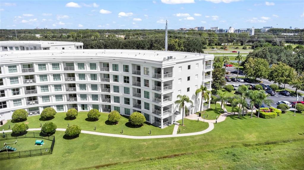 225 CELEBRATION PLACE UNIT 427, KISSIMMEE, FL — photo 4 of 30