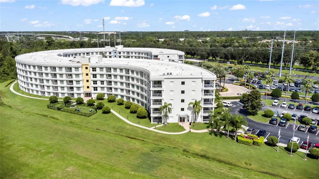 225 CELEBRATION PLACE UNIT 427, KISSIMMEE, FL — photo 5 of 30