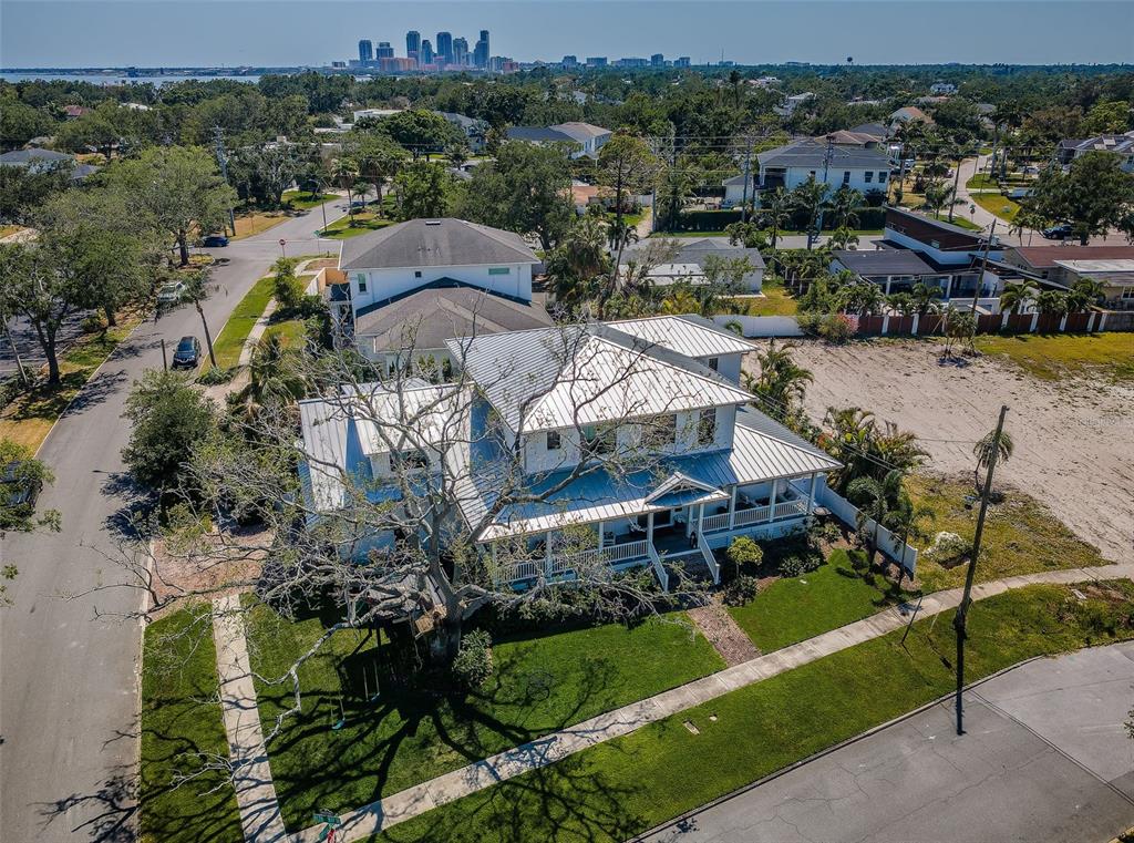 600 ALDA WAY NE, ST PETERSBURG, FL — photo 3 of 30