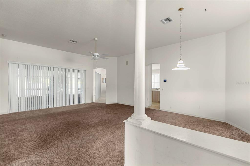 385 W BARCLAY COURT, BEVERLY HILLS, FL — photo 3 of 27