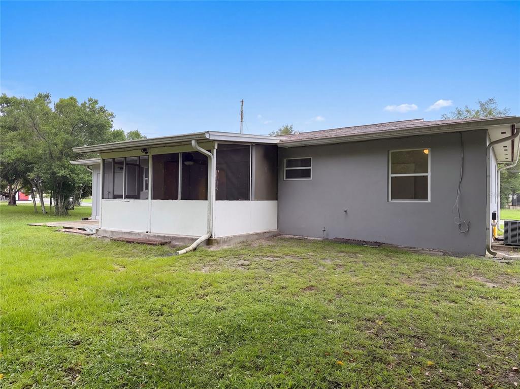 1521 FORT SMITH BOULEVARD, DELTONA, FL — photo 5 of 23