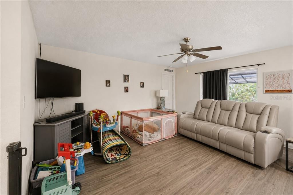 1200 9TH AVENUE, DELAND, FL — photo 3 of 21