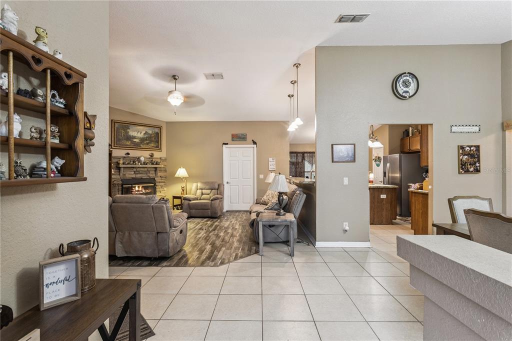 14170 SE 4TH STREET, WILLISTON, FL — photo 5 of 30